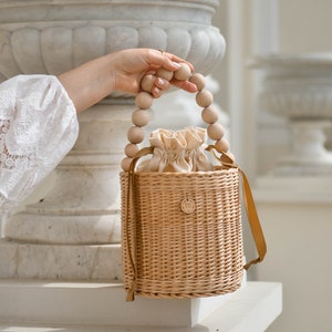 Straw summer bucket bag with wooden handle, round wicker handbag basket, summer purse, beach tote image 6