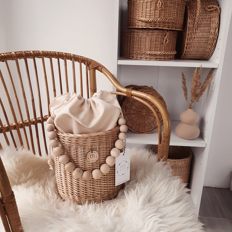 Straw summer bucket bag with wooden handle, round wicker handbag basket, summer purse, beach tote image 10