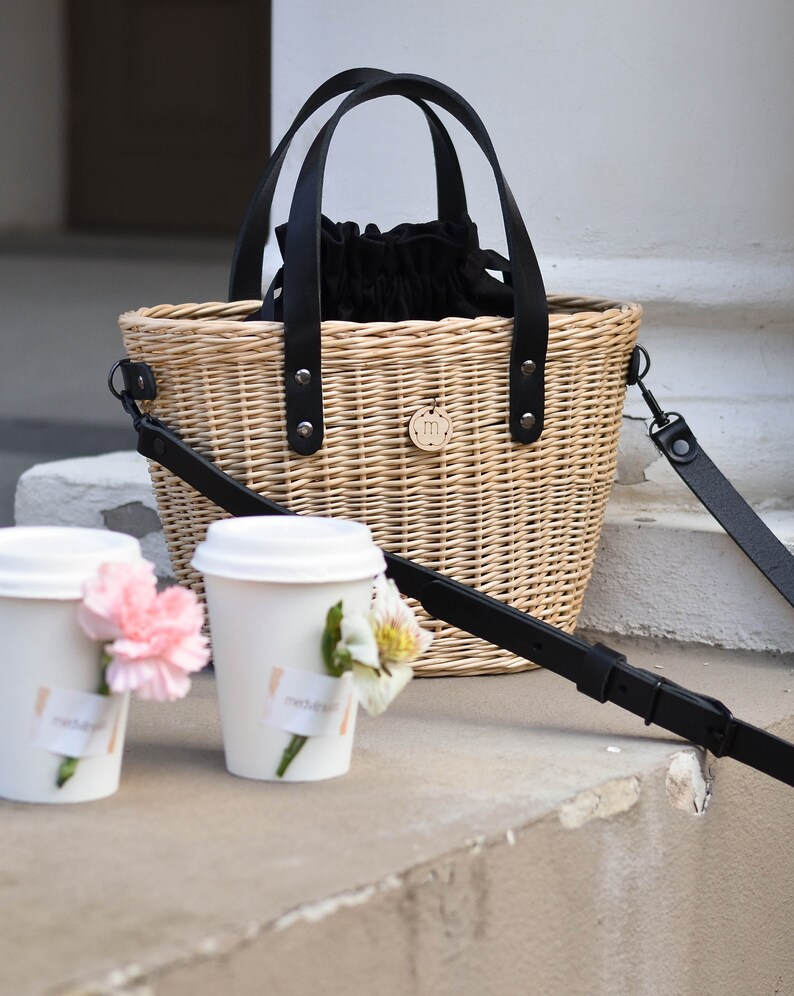 Urbann Vibe Straw Woven Bucket Bag With Leather Handles For Women Durable Everyday Tote main image 1