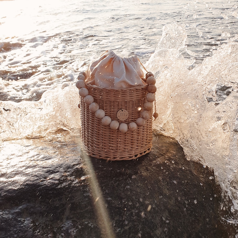 Panier seau en osier avec anse en bois, sac à main en paille, sac à main d'été, cabas de plage image 10