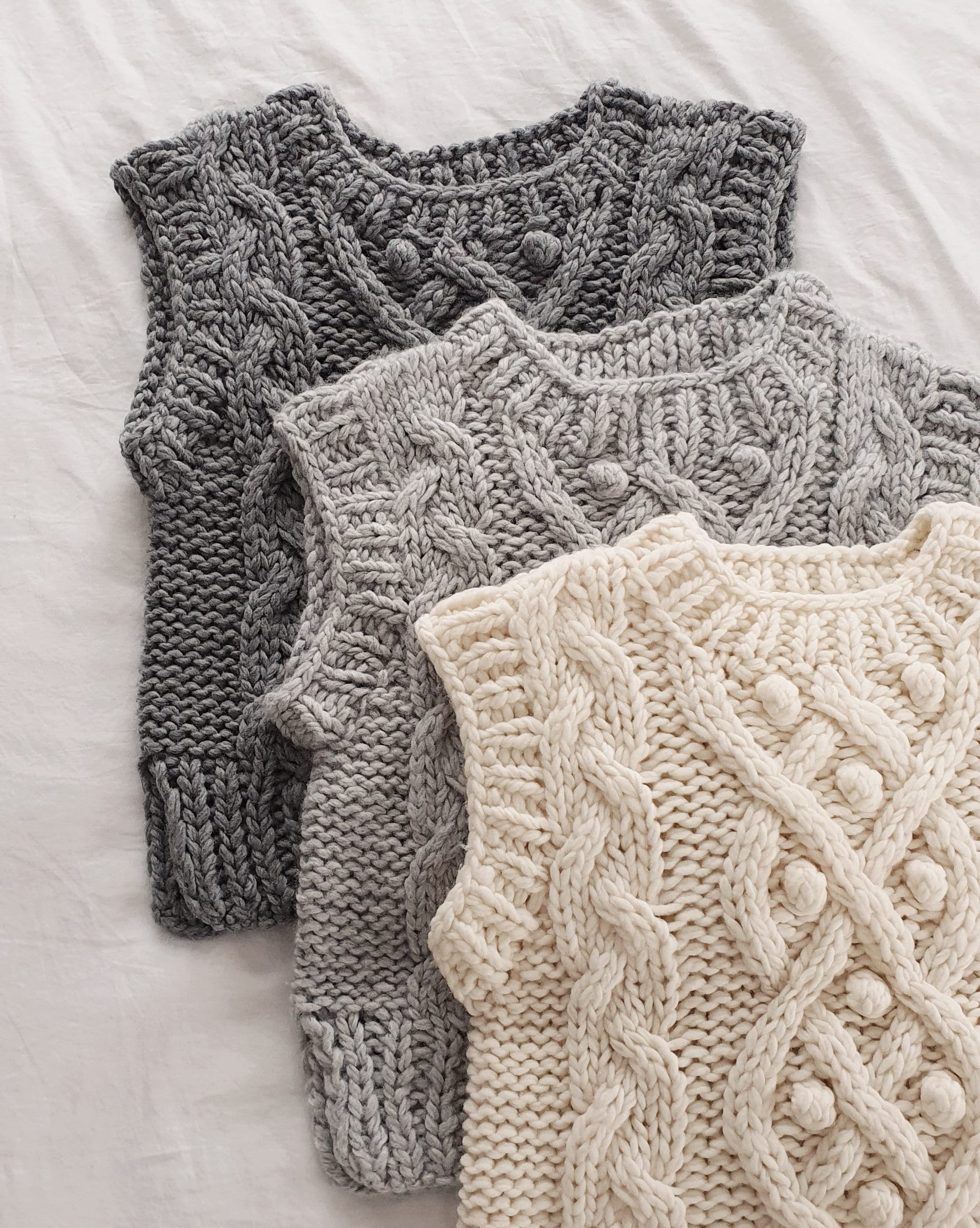 Knitted Vest Sweater, Oversized Knit V Neck, Sweater Vest Women, Chunky  Sweater, Beige Knit Vest, Knit Cottagecore Clothing 