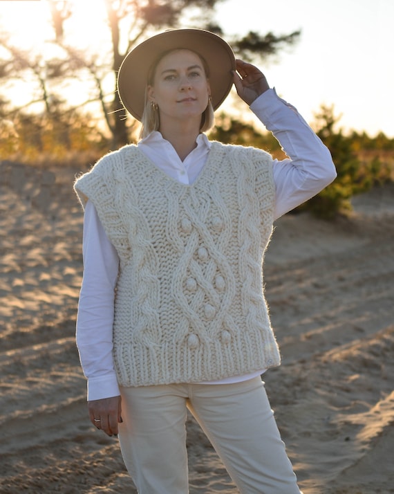 Chaleco grueso de punto a mano para mujer, suéter sin mangas de lana de  gran tamaño, traje de invierno, chaleco de punto de cable hecho a mano,  chaleco boho, Marigold 