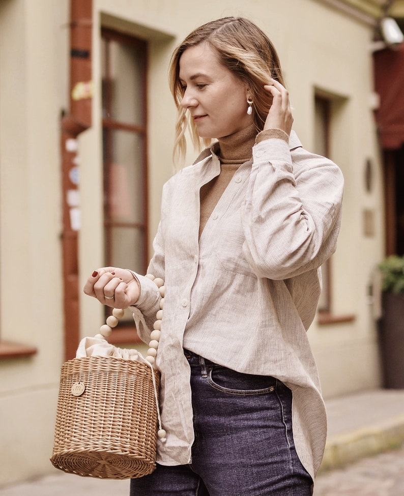 Straw summer bucket bag with wooden handle, round wicker handbag basket, summer purse, beach tote image 9