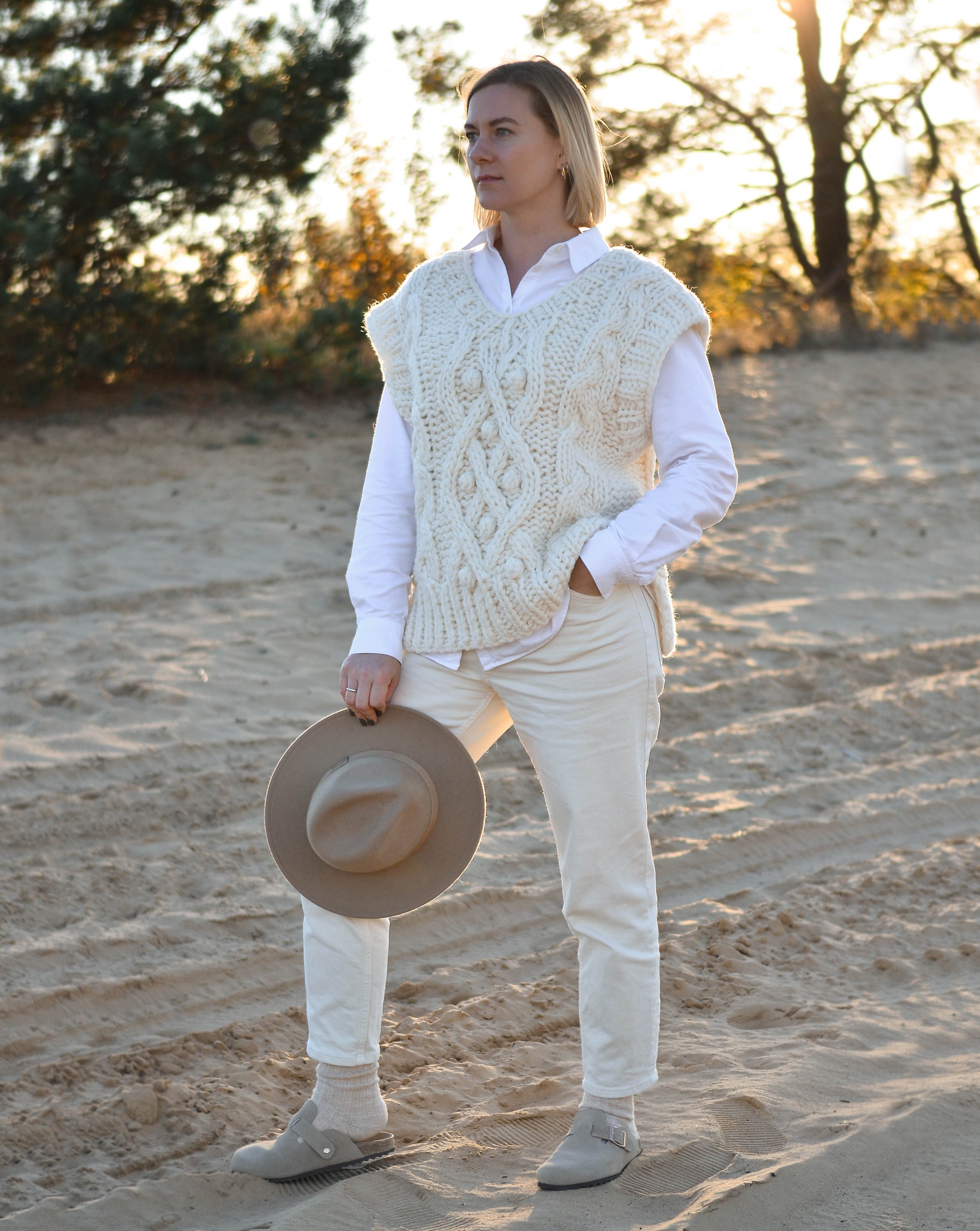 Hand Knit Wool Vest, Chunky Sweater Vest, V-neck, Chunky