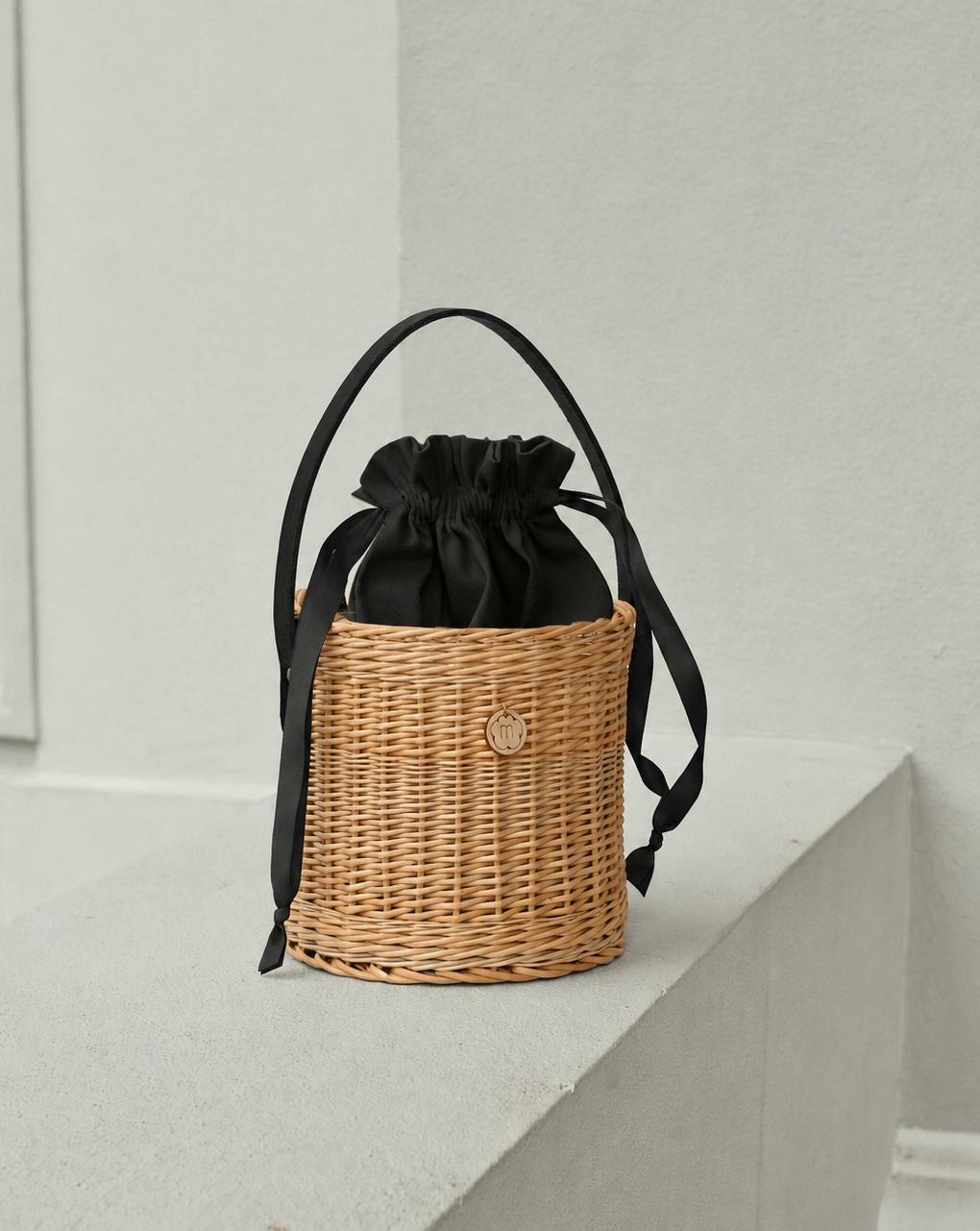 Modern Wicker Bucket Bag With Leather Handle for Women, Straw