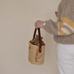 Straw bucket bag, wicker summer bag, beach bag, leather strap, straw purse, woven bag, Pansy No.2 image 10