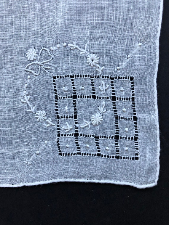 Vintage Embroidered Linen Handkerchief - image 1