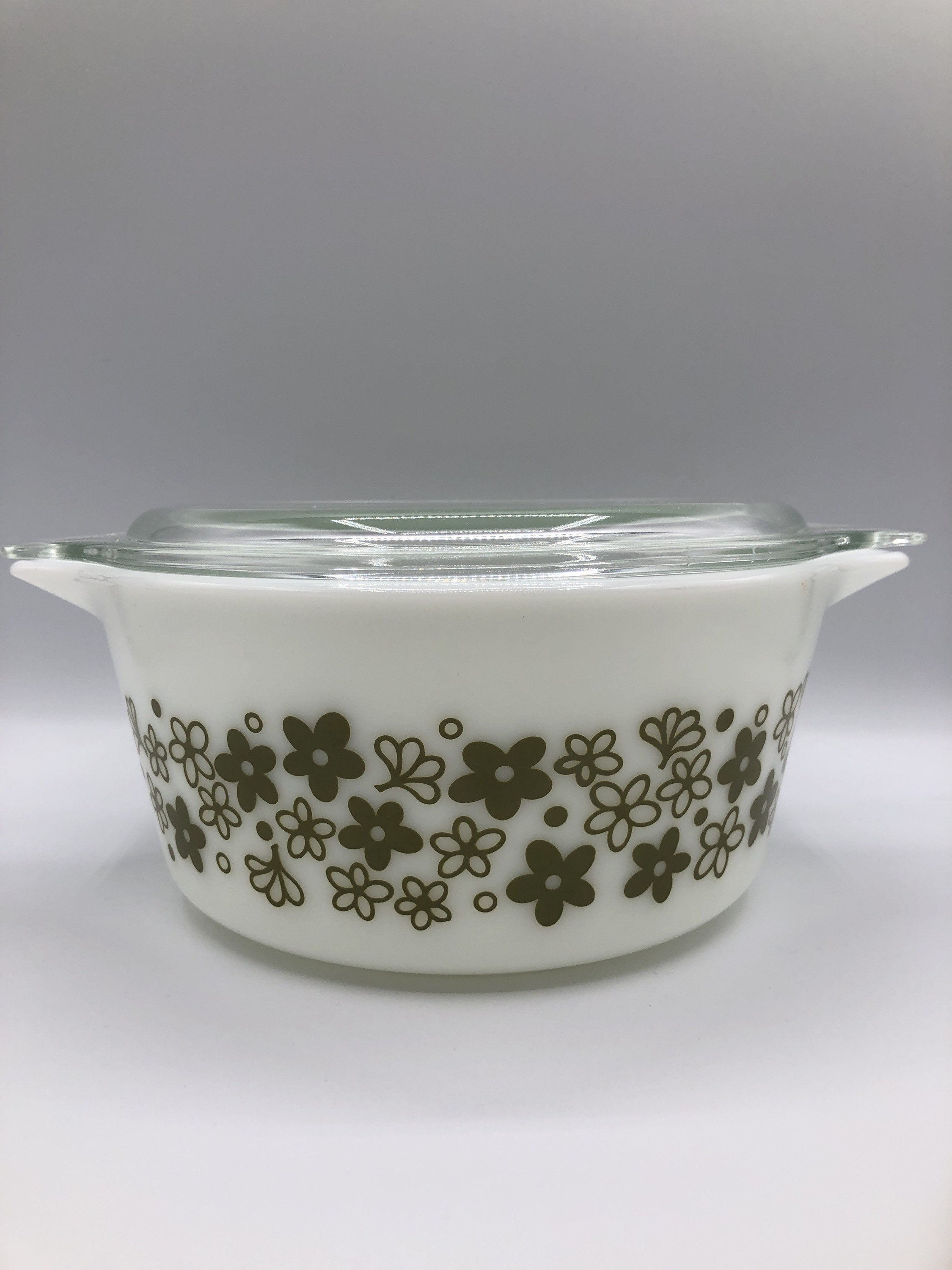 Pyrex Spring Blossom Casserole Dish With Lid, 474-B 1 1/2 Pyrex Spring Blossom Casserole Dish With Lid, 474-B 1 1/2