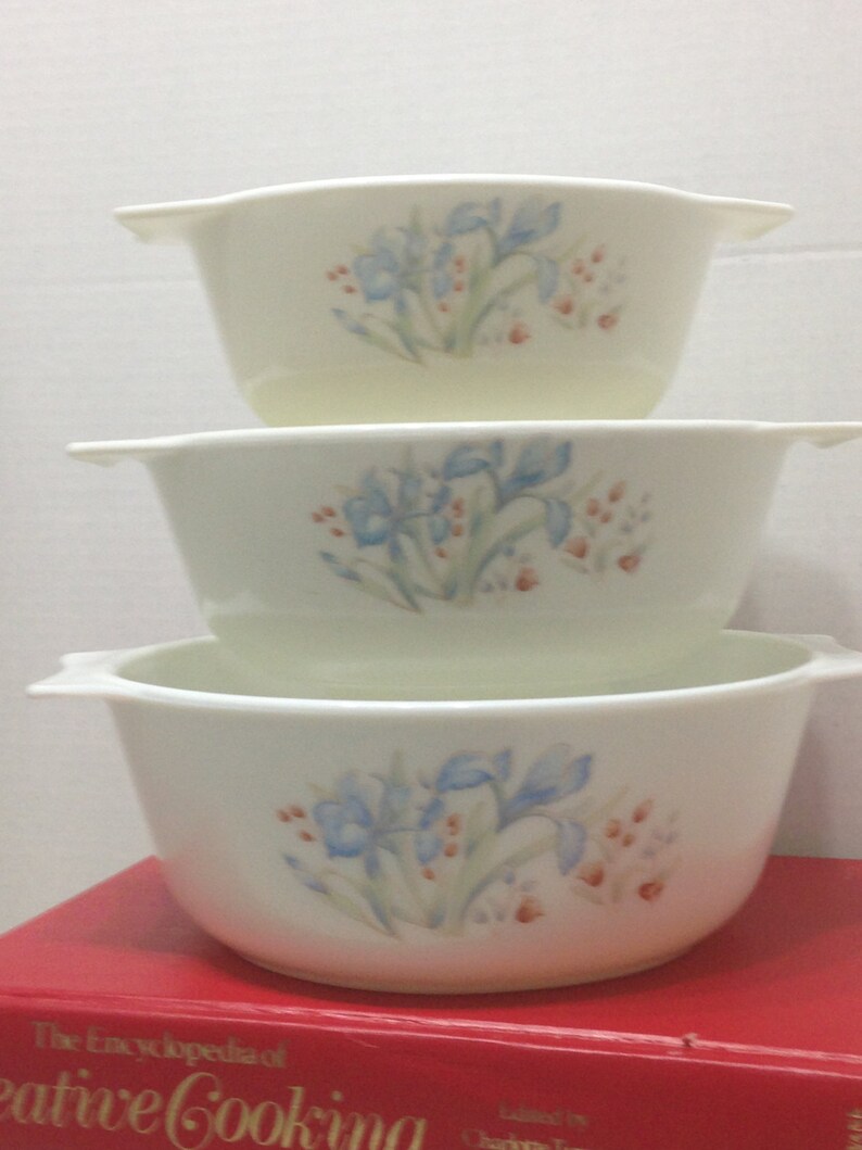 English 3PC Pyrex Blue Iris Nesting Casserole Dishes JAJ Etsy