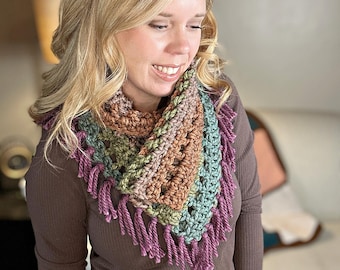 Tea Cake Cowl Crochet Pattern