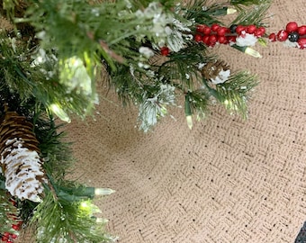 Country Christmas Tree Skirt Crochet Pattern