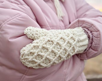 Diamond Mittens Crochet Pattern