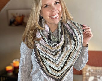 Echarpe triangulaire au crochet facile tout HDC