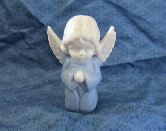 Vintage Child Angel Praying Figurine