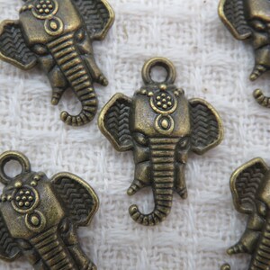 5 Pendentifs éléphant argenté ou bronze breloque 21mm en métal, ensemble de 5 apprêt, fabrication bijoux DIY Bronze