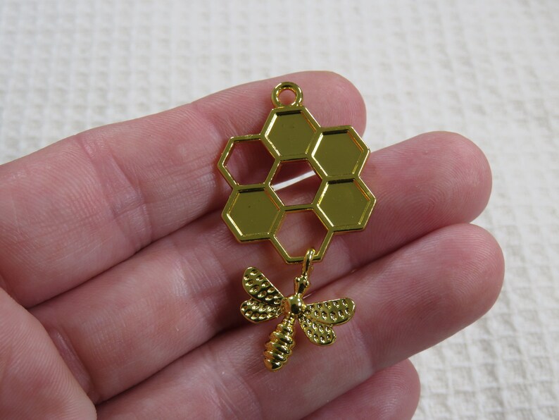 Golden honeycomb pendant with honey bee charm, DIY necklace jewelry making image 10