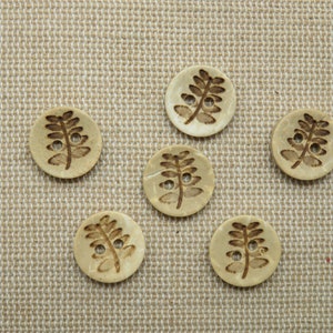 6 Boutons en bois de coco gravé feuillage 12mm ensemble de 6 boutons de couture naturel image 1