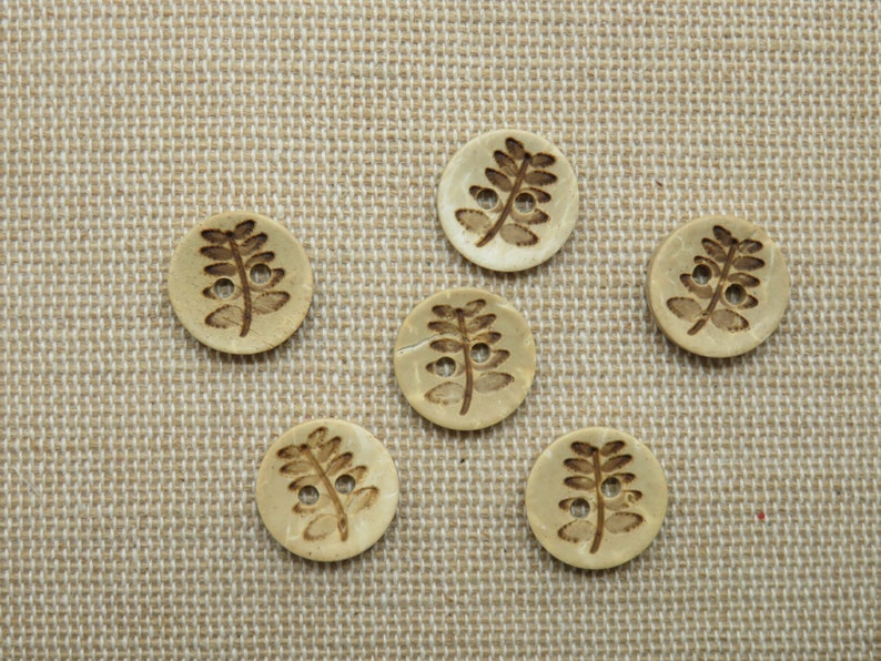 6 Foliage engraved coconut wood buttons 12mm set of 6 natural sewing buttons image 1