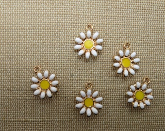 4 Breloques marguerite métal émaillé 16mm, ensemble de 4 pendentifs fleur, apprêt pour fabrication bijoux DIY