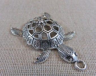 Pendentif tortue de mer métal coloris argenté 57mm - grande breloque animaux pour fabrication bijoux collier