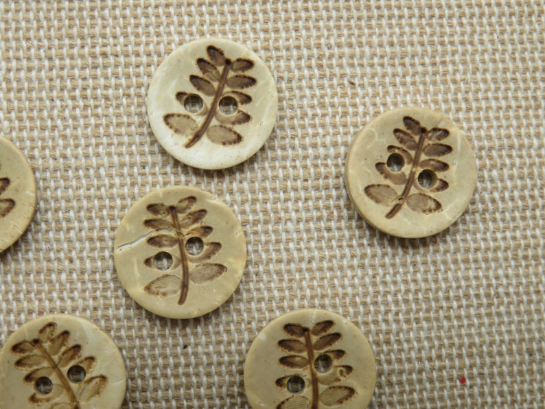 6 Foliage engraved coconut wood buttons 12mm set of 6 natural sewing buttons image 2