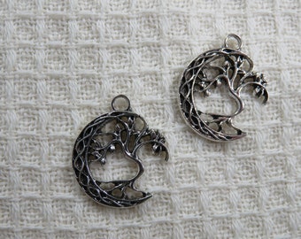 2 Pendentifs lune arbre de vie argenté 20mm en métal, ensemble de 2 breloques arbre lune, fabrication bijoux DIY