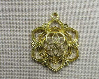Pendentif fleur de vie lotus métal doré 43mm - breloque méditation zen pour fabrication bijoux