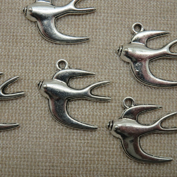 5 Pendentifs hirondelle oiseau argenté 22mm, ensemble de 5 breloques animaux, fabrication bijoux DIY