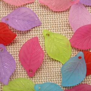 15 Acrylic leaf pendants 18mm nature tassel, set of 15 charms, DIY jewelry creation image 4