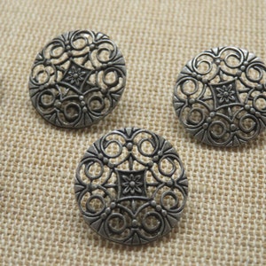 5 Boutons filigrané mandala fleur métal argenté 18mm rond ensemble de 5 boutons de couture image 1