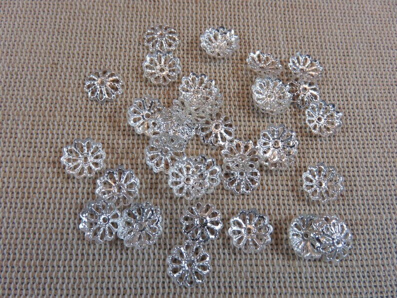 10 Coupelles fleur 10mm pour perle, argenté / bronze ensemble de 10 calotte style antique apprêt pour perles bijoux image 9