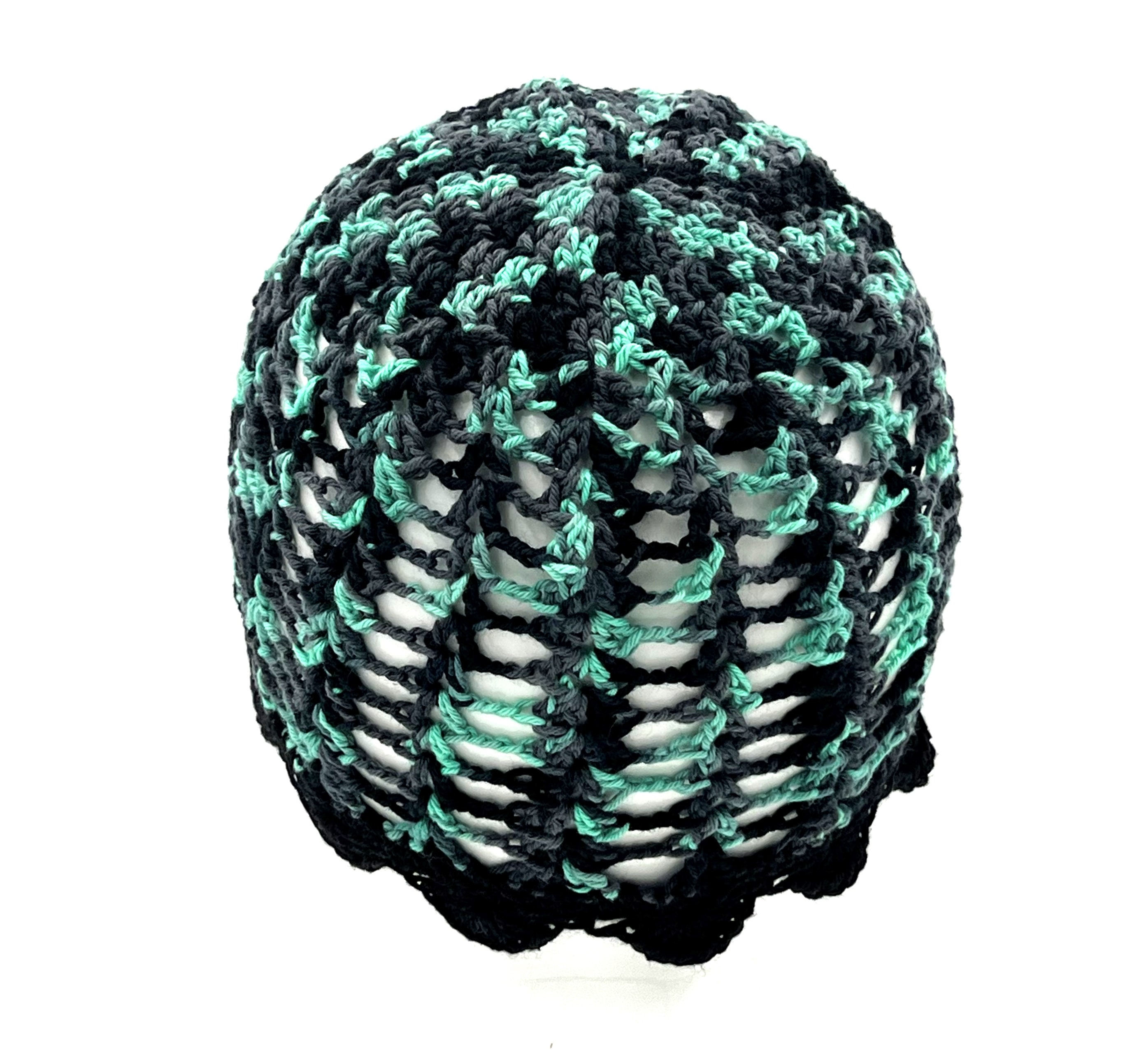 Crochet Lace Cloche Hat, 1920s Style Flapper Beanie, Black  display picture 1
