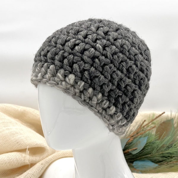 Gray virgin wool beanie in chunky unspun White Buffalo yarn, Water resistant crochet hat, Gift for him or her, Roving wool hat for outdoors