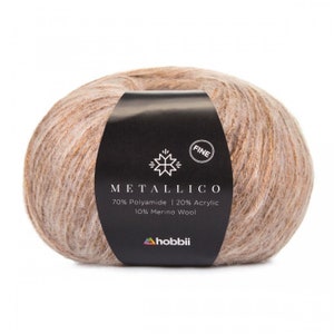 Hobbii Metallico Fine yarn, Choice of 4 colors, Shiny elegant sport weight 2 yarn, knitting or crochet yarn gift, Polyamide wool acrylic Golden Sand - 04