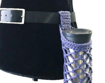 Clip-on water bottle holder, Hiking fitness travel accessory, Crochet bottle carrier with belt loop and carabiner, Choice of color and size