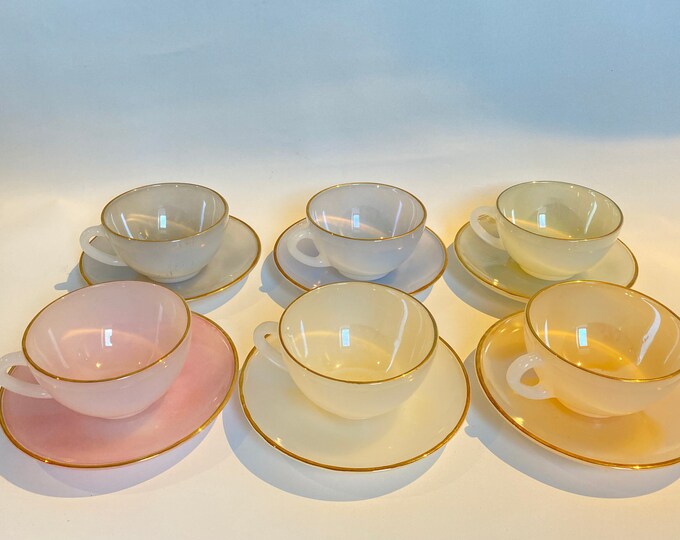 Beautiful 1950s Pastel Arcopal Harlequin Tea Cups, Set of 6 in Original