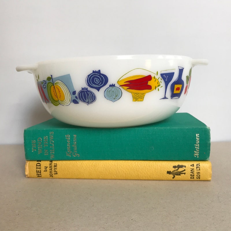 Assiette Vintage Pyrex Jaj Four En Verre 24.8 Cm - Motif Flocon De Neige Noir - Années 1960 UK