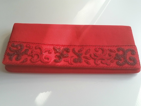 1970s Vintage Red Clutch Grossgrain Satin Lining … - image 1