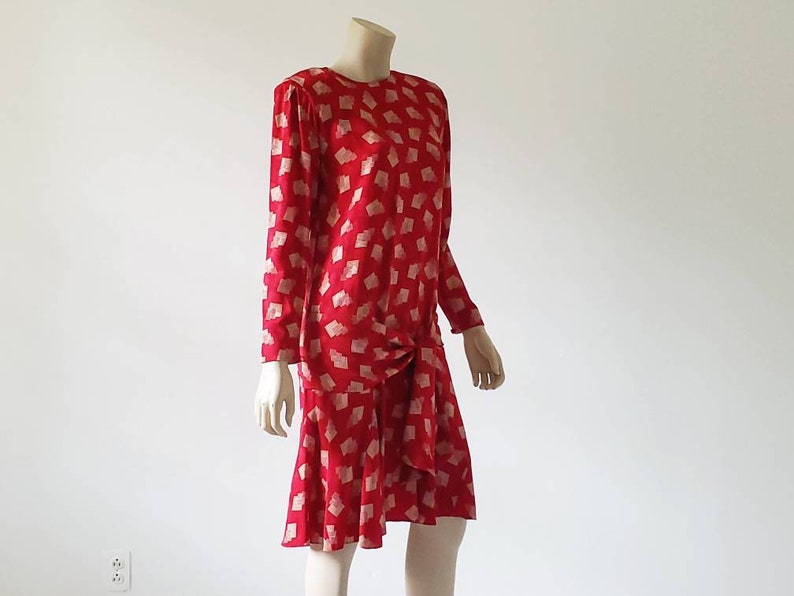liz claiborne flutter sleeve sheath dress