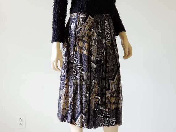 1980s Vintage Rayon Midi Skirt Black Print Abstra… - image 7