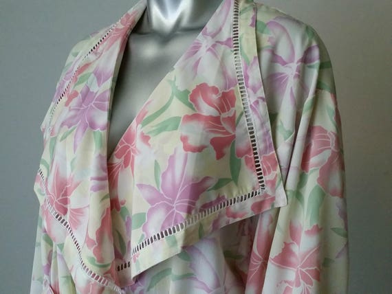 1980s Vintage Victoria Secret Robe, Pastel Floral… - image 7