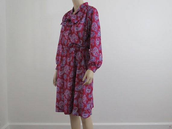 1980s Vintage Paisley Dress, Bishop Sleeves, Tie … - image 3