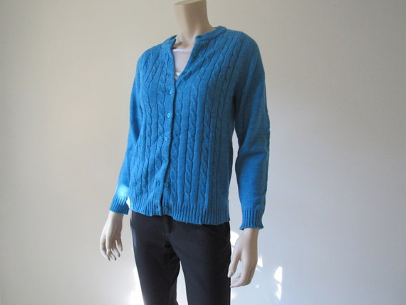 1950s Vintage Cerulean Blue Cable Knit Crewneck B… - image 4