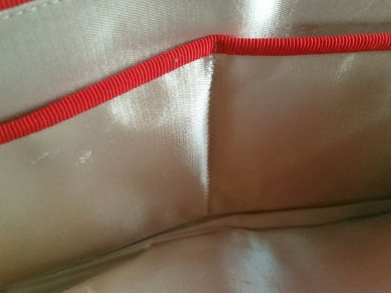 1970s Vintage Red Clutch Grossgrain Satin Lining … - image 5