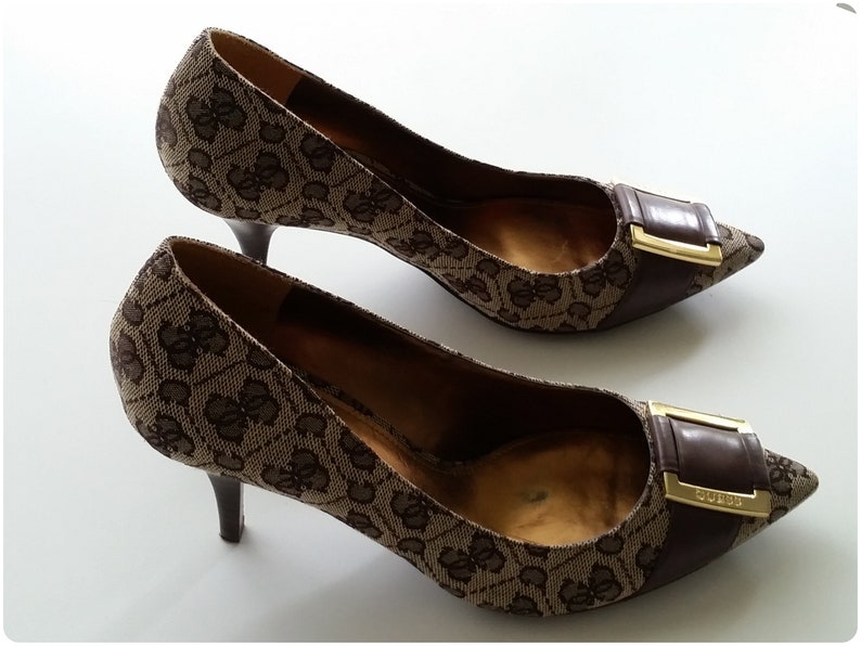 les chaussures guess