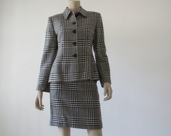 Vintage 90s Banana Republic Houndstooth Wool Skirt Suit - Made in Italy