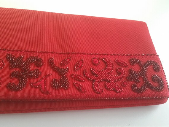 1970s Vintage Red Clutch Grossgrain Satin Lining … - image 7