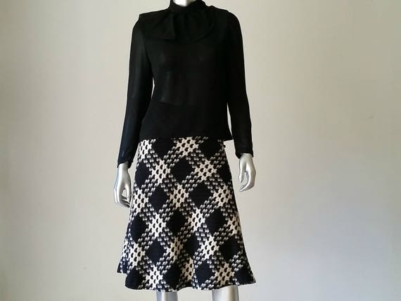Mid length skirts hot sale 90s