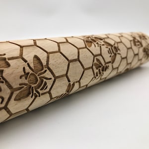 Rolling Pin: Honeycomb and Bees | embossed cookies clay pottery décor baking gift