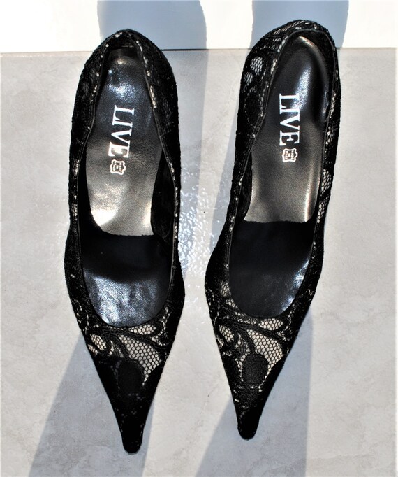 black lace kitten heels